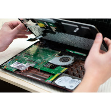 Servicio de mantenimiento a Laptop